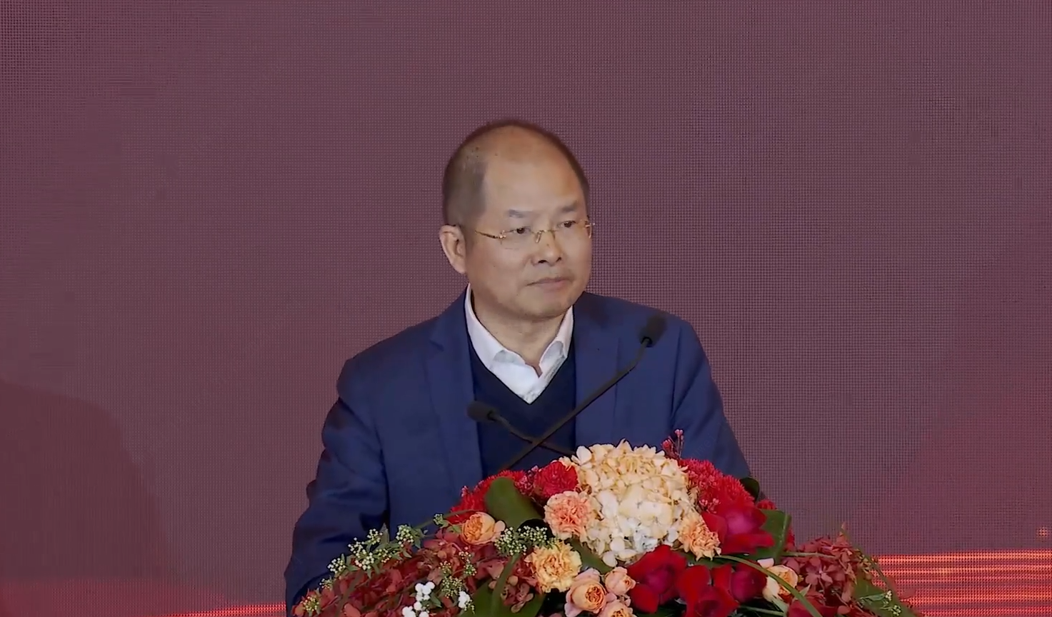 华为轮值董事长徐直军 华为轮值董事长徐直军