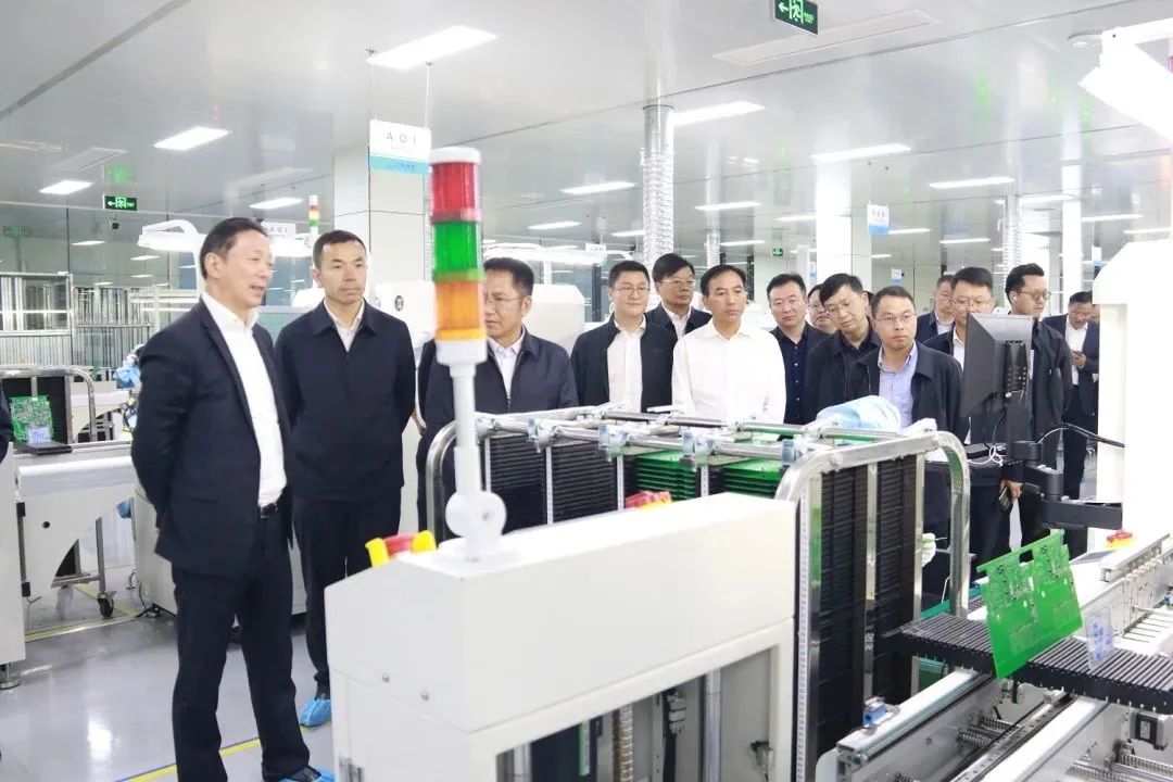 楚雄彝族自治州领导班组参观BSport体育官网智能硬件工程服务基地