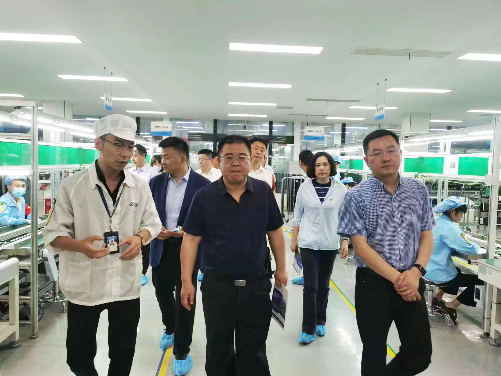 黄冈市国投领导一行考察BSport体育官网智能硬件工程服务基地